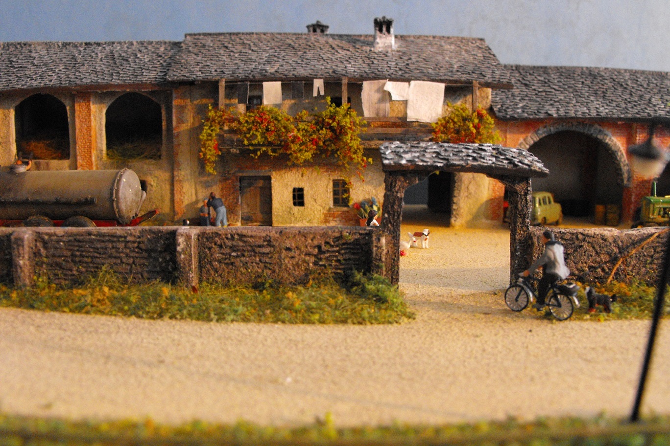 DETTAGLI 13