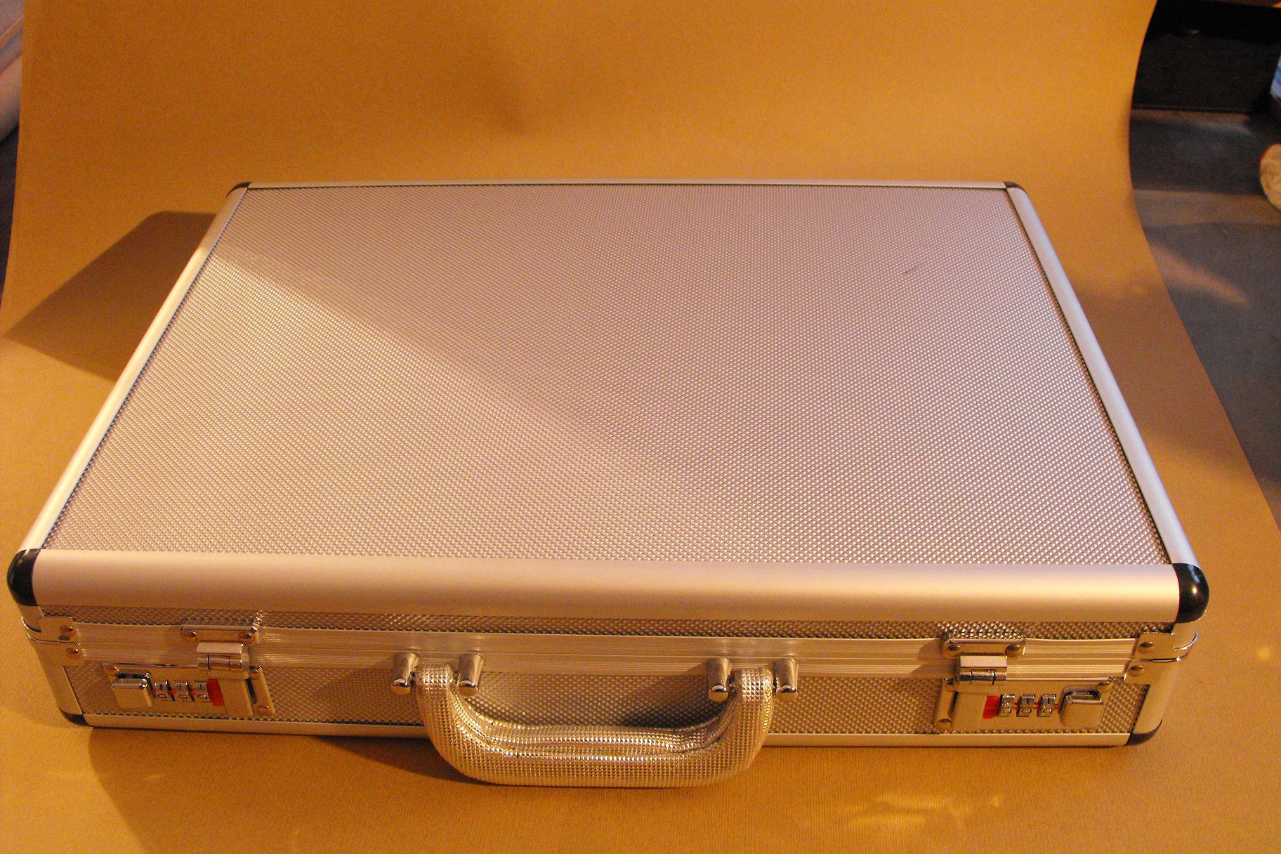 VALIGIA1